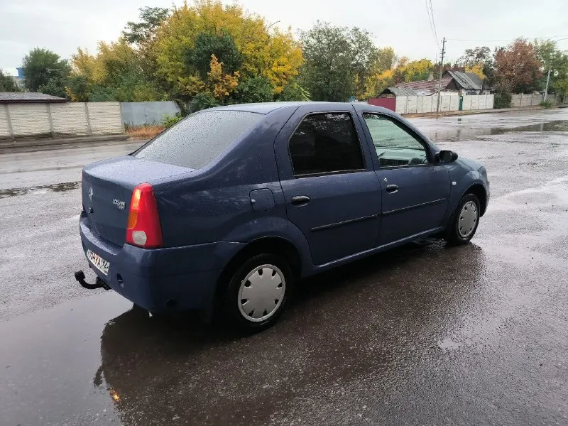 Renault logan 1.4 год 2007 мкпп 5ст пробег 245т автомобиль в хорошем техническом состоянии цена 400тр, возможен обмен на авто дешевле с вашей доплатой остальные вопросы по телефону+79493323015 осмотр в макеевке - фотография - 3