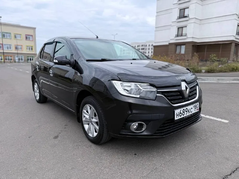 Рено логан 2 рест. 2018 г. в. 1.6 бензин, 102 л. с. пробег 76 тыс. км. 2 хозяина, птс оригинал. полностью обслужен и не требует вложений. сделано большое то, грм поменян. очень резвый и приеместый мотор не троит и не дымит. акпп работает отлично, перключает плавно без рывков и пинков. по ходовой все в норме. кузов как на фото. не гнилой не ржавый. салон чистый, не прокуренный, не затертый. хорошая комплектация, круиз контроль, 4 стеклоподъемника, подогревы сидений, электрорегулировка зеркал, климат контроль, (заправлен, холодит). мультируль. юридически стерилен. присутствует адекватный торг. цена 899 000₽ осмотр г. мариуполь телефон для связи : 📞 +79495585169 - фотография - 2