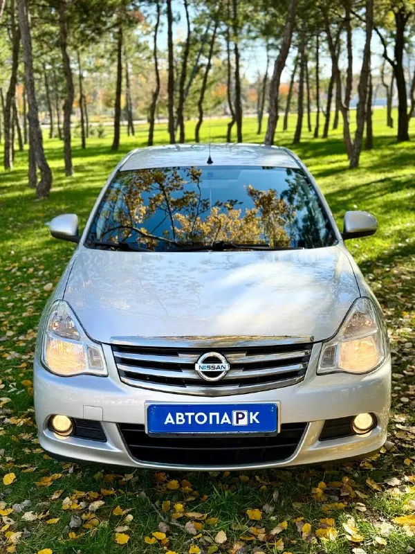 🚘 nissan almera g15 💰цена: 850 000р. 🏢город: мариуполь 📅год выпуска: 2018 🧾пробег: 132 630 км. ⚙️двигатель: 1.6 16v ⛽топливо: бензин ⚙️кпп: механика 📞 телефон: +7-989-263-55-56 +7-949-551-91-52 +7-949-727-41-51 💾 описание: ✅ заводская краска 100%. ✅ оригинальный пробег. ✅ южная эксплуатация. nissan almera g15 - это третье поколение седана nissan, автомобиль b-класса, известный своей надежностью, просторным салоном и вместительным багажником. производился на базе renault logan с технологией горячего цинкования кузова. 🚙 двигатель k4m 1.6 16v 102 л. с. самый лучший в линейке, едет шикарно, ходовая без посторонних звуков, мягкая, высокий клиренс. кондиционер, гур, abs, 2 airbag, подогрев сидений, птф, 2 din магнитола, центральный замок, 2 ключа. улица шевченко 2️⃣6️⃣9️⃣ 🏦 возможна продажа в кредит по двум документам. - фотография - 2