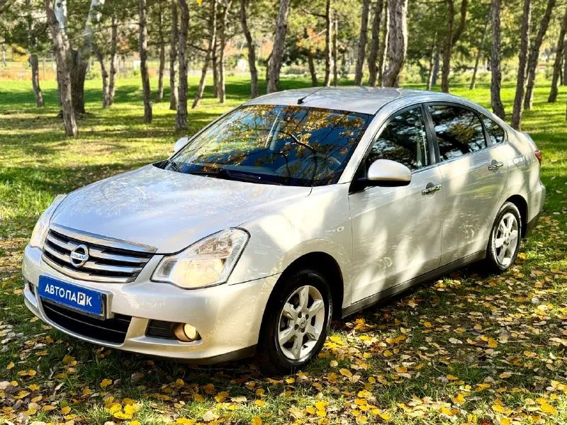 🚘 nissan almera g15 💰цена: 850 000р. 🏢город: мариуполь 📅год выпуска: 2018 🧾пробег: 132 630 км. ⚙️двигатель: 1.6 16v ⛽топливо: бензин ⚙️кпп: механика 📞 телефон: +7-989-263-55-56 +7-949-551-91-52 +7-949-727-41-51 💾 описание: ✅ заводская краска 100%. ✅ оригинальный пробег. ✅ южная эксплуатация. nissan almera g15 - это третье поколение седана nissan, автомобиль b-класса, известный своей надежностью, просторным салоном и вместительным багажником. производился на базе renault logan с технологией горячего цинкования кузова. 🚙 двигатель k4m 1.6 16v 102 л. с. самый лучший в линейке, едет шикарно, ходовая без посторонних звуков, мягкая, высокий клиренс. кондиционер, гур, abs, 2 airbag, подогрев сидений, птф, 2 din магнитола, центральный замок, 2 ключа. улица шевченко 2️⃣6️⃣9️⃣ 🏦 возможна продажа в кредит по двум документам. - фотография - 3