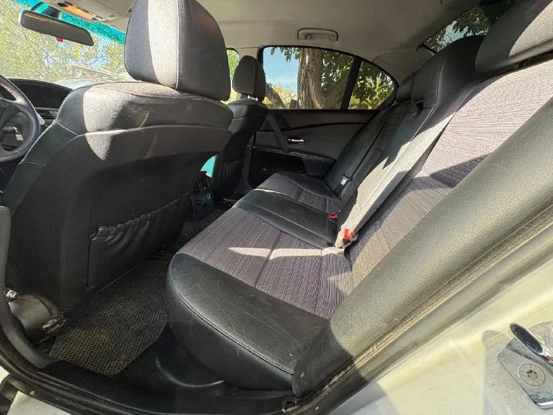 Bmw e60 2004г 525i m54b25 акпп полностью на ходу. колодки в круг новые, кондиционер заправлен. подогрев сидений. круиз работает. сиденья электро с памятью. электро регулировка руля. в штатную магнитолу установлен блютуз для музыки. диски r17 по кузову есть вмятины, царапины. учет днр, переоформление без проблем. донецк +79498099159 - телеграмм 770.000₽ 📞 звоните: +7(949)8099159 - фотография - 2
