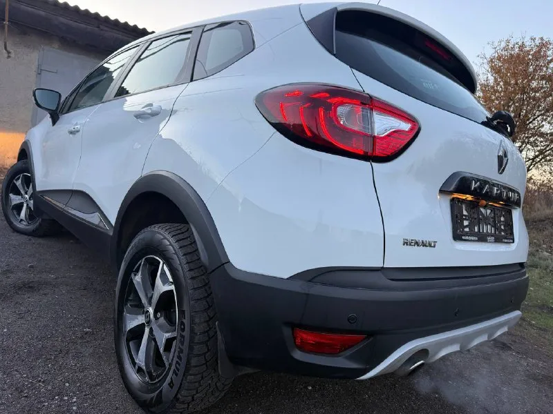 Продам кроссовер🔥 renault kaptur 2019г ‼ 1.6 бензин, коробка автомат пробег 102т. км. (реальный)‼ учёт рф 🇷🇺 1 хозяин ‼️ 2 ключа 🔑 🔑 птс - оригинал‼ в родном окрасе👍 очень высокий клиренс 220мм, экономный расход топлива ( 7л-город, 6л-трасса). авто в идеальном состоянии, без вложений. хорошая комплектация: ✅акпп - фотография - 2