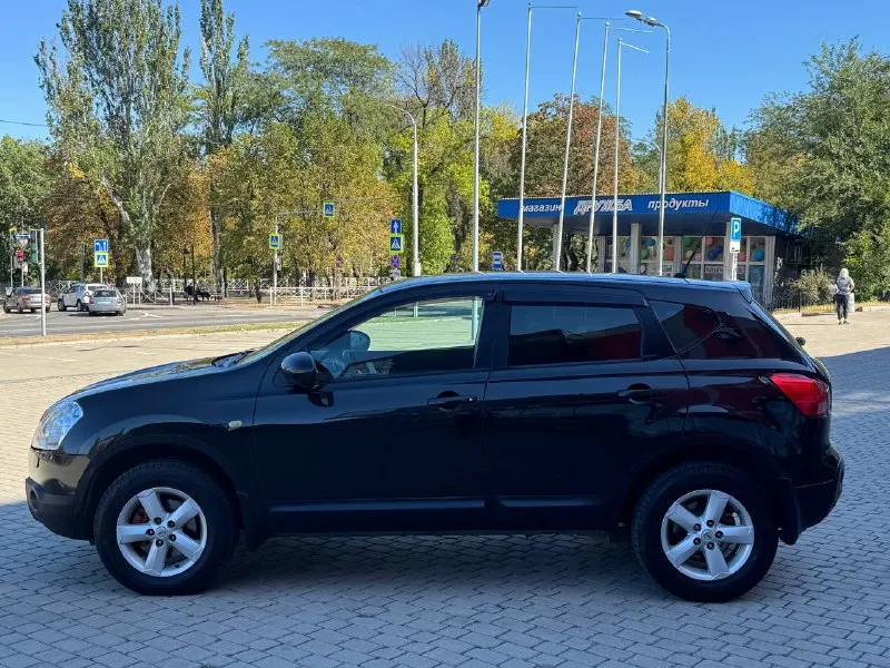 Продам nissan qashqai 2008год в идеальном состоянии без вложений мотор идеальном состояние так же и коробка не чего не перешита не руль не салон всё в заводе машина с двумя окрасами не битая мотор коробка в идеальном состояние сель и поехал кондиционер рабочи два ключа автомобиль в очень хорошем состоянии сель и поехал все интересующий вопросы по телефону пишите звоните ! +7949-467-65-94. цена 800.000₽ торг - фотография - 2