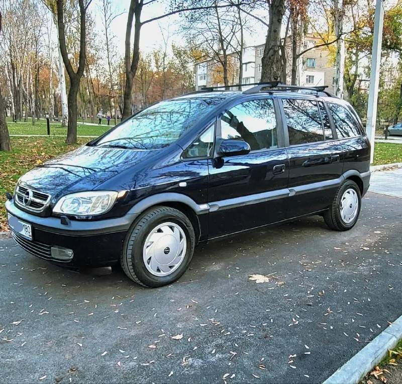 Opel зафира opel zafira 1.8 16v рестайлинг 2004 г. в. превосходное состояние авто. пригнана в 2019 году в донецк, один собственник. родной пробег, вся история обслуживания. не бит, корозии нет. стекла атермальные родные. все работает. 2 ключа. донецк. плохая связь. 590т. р. +79498049797 📞 звоните: +7(949)8049797 - фотография - 2