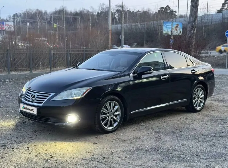 Lexus es 350 3.5 самый надёжный двигатель пробег 301000 коробка автомат двух зонный климат задняя шт... - фотография