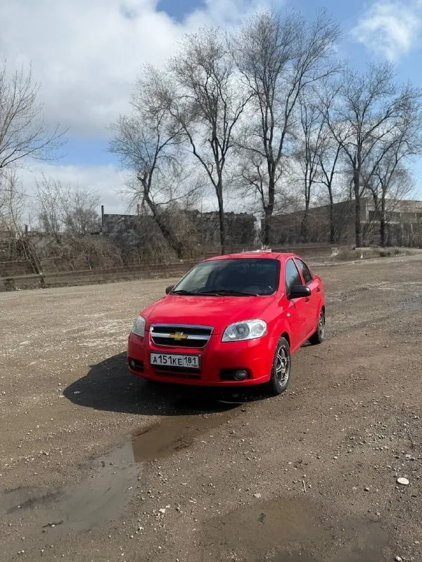 Продам chevrolet авео, 2007. двигатель работает хорошо, коробка хорошо. днище, пороги нечего делать... - фотография