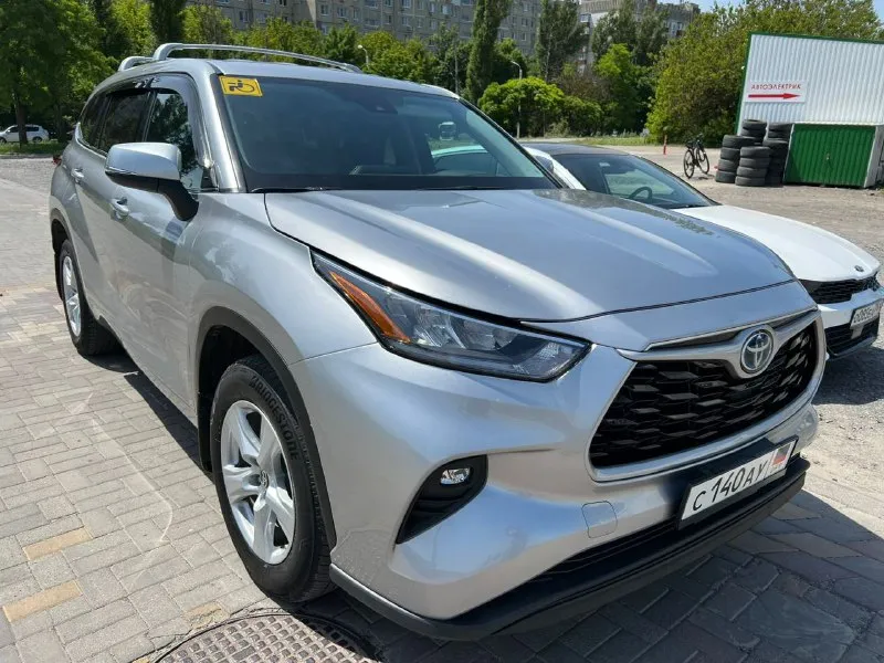 Владелец. тоета хайлендер гибрид 2020г v 2.5 4+4.248л. с. в превосдном состоянии. регистрация днр. . информация по телефону т.79493905572 📞 звоните: +7(949)3905572 - фотография - 3
