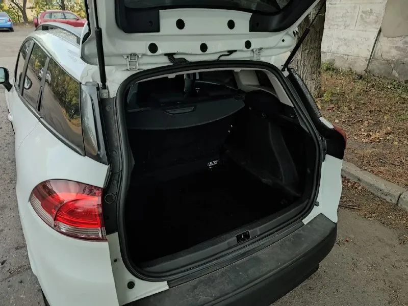 Рено. клио. 2017. год. 70 т. км. пробег без. единого. подкраса. состояние. нового. авто. вопросы. т.... - фотография