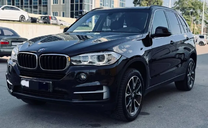 Продам отличный автомобиль полностью обслужен bmw x5 f15 цена-2.650.000 год-2015 -3.0d коробка-автом... - фотография