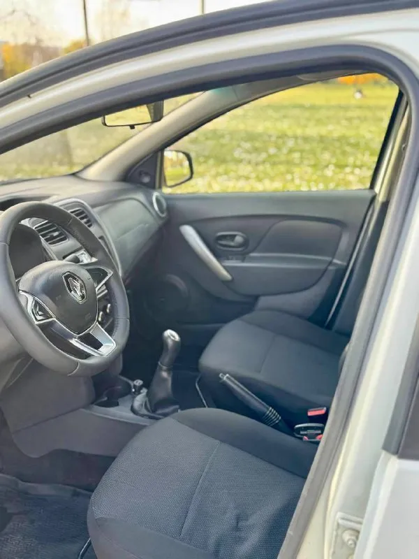 🇫🇷 renault logan 💰цена: 670 000р. 🏢город: мариуполь 📅год выпуска: 2019 🧾пробег: 141 500 км. ⚙️двигатель: 1.6 8v. ⛽топливо: бензин ⚙️кпп: механика 📞 телефон: +7-949-727-41-51 +7-949-551-91-52 +7-989-263-55-56 💾 описание: - фотография - 7