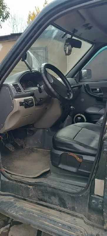 Продам уаз патриот, на машину надо поставить гбц, гбц купленна отдам вместе с машиной прокладкой и т. д. , нет времени заниматься, все запчасти в наличии, документы ровные, раздатка мосты всё работает, коробка крайслер, сигналка, хорошая зимняя резина, гнили нет вообще, все номера читаются, вин на раме на отлично, возможен обмен, цена 300к, ваши цены не интересует, с продажей не спешу, вообще не спешу с предложением заберу за 20 сейчас)))не обращайтесь) комментарии не читаю, звоните осмотр макеевка, +79495205419 📞 звоните: +7(949)5205419 - фотография - 2