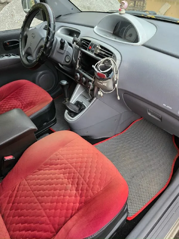 Продам hyundai матрикс 2006 год. мотор 1.6. газ -бензин. газ вписан. кондеционер. стеклоподьемники. коробка механика. рыжиков нет. мотор стоит контрактный. вписаный в техпаспорт. машина была украинская не пригон. зима на штампах прошла один сезон и резина и диски. цена 550 тыс. руб. телефон. +79493069027. связь плохая пишите либо смс либо на этом номере телега. машина находиться в горловке. 📞 звоните: +7(949)3069027 - фотография - 1