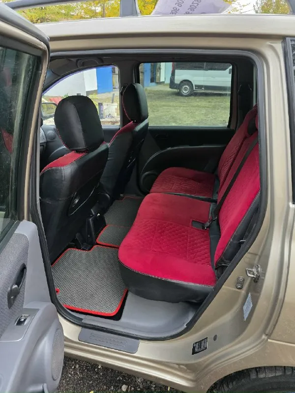 Продам hyundai матрикс 2006 год. мотор 1.6. газ -бензин. газ вписан. кондеционер. стеклоподьемники. коробка механика. рыжиков нет. мотор стоит контрактный. вписаный в техпаспорт. машина была украинская не пригон. зима на штампах прошла один сезон и резина и диски. цена 550 тыс. руб. телефон. +79493069027. связь плохая пишите либо смс либо на этом номере телега. машина находиться в горловке. 📞 звоните: +7(949)3069027 - фотография - 5