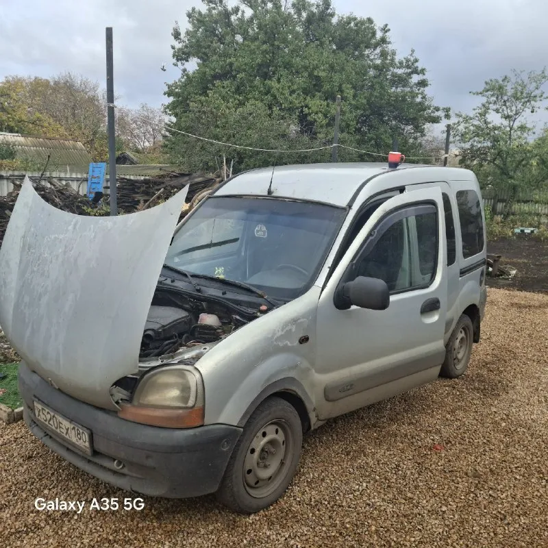 Продам renault кенгу 2002 год, 5 дверка, газ/бензин (газ снят, отдам весь комплект). пробило прокладку, в остальном на ходу. отдам за 100 тыс. рос. руб. находится в донецке, киевский район. переоформление без проблем!!! собственник!!! +79494131790 виталий 📞 звоните: +7(949)4131790 - фотография - 3