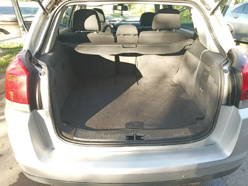 Продам opel сигнум 2004г. в. двигатель 2,2. кпп механика. пробег 168000₽ родной! авто в хорошем состоянии! есть пару косяков по кузову, на работу никак не влияют! машина полностью оцинкованная, поэтому гнили нет вообще!!! в 2021 году была пригнана из германии под заказ. там один хозяин и здесь один. авто надёжное и просторное! сел, поехал! в данный момент находится в ростове, но пригон в донецк, естественно, обсуждается. вопросы, дополнительные фото и видео по телефону. цена 450000₽. торг уместен. тел. +79896153653, +79782005114(вацап). 📞 звоните: +7(989)6153653 - фотография - 8