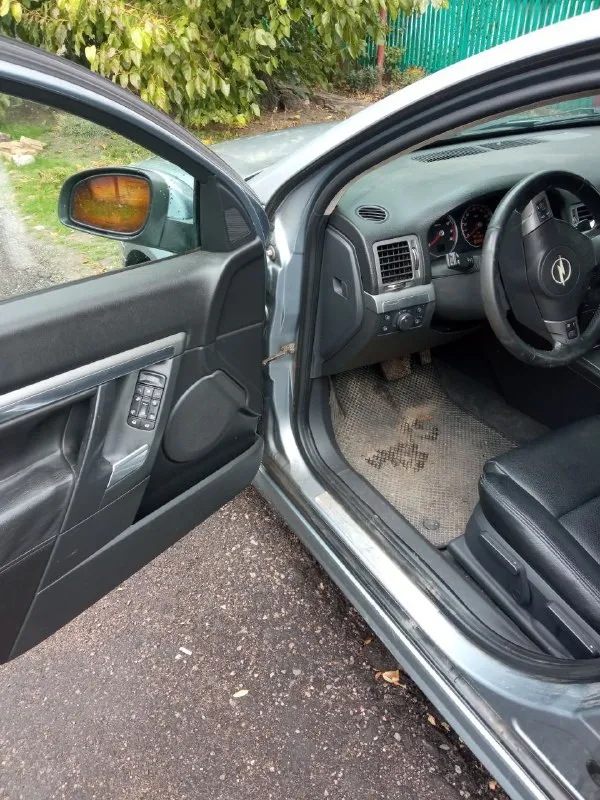 Opel vectra c gts, 2005 года, пробег 223, коробка автомат, 155 л. с., цветной монитор. донецк. цена 750000₽ +7(949) 340-92-62 (принимаю только звонки) 📞 звоните: +7(949)3409262 - фотография - 6