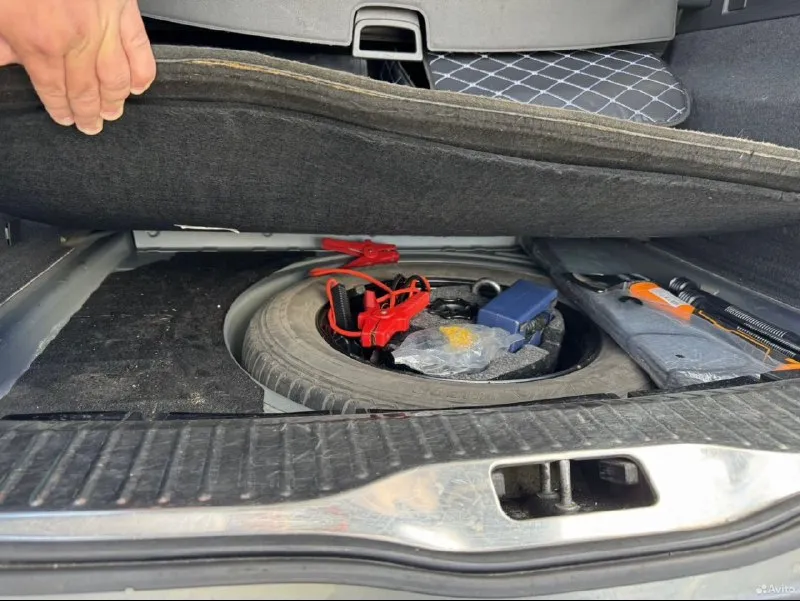 Продам opel astra h универсал 2005 двигатель z18хе, объем 1,8. бензин, механика. за машиной ухаживал. пробег 256000 30000 назад был сделаный поршня новые голова сделана маслосъемные колпачки новые масло не ест ни грамма. авто в отличном состоянии. по технике полностью обслуженный, без вложений. кузов в хорошем состоянии. кондиционер, круиз-контроль, мульти руль, обогрев заднего стекла, обогрев боковых зеркал + зимняя резина. любые проверки на вашем сто. я собственник любое переоформление штрафов запретов нет ! один владелец птс оригинал ! цена 800 000 торг на месте !!! +79490833154 олег донецк 📞 звоните: +7(949)0833154 - фотография - 5