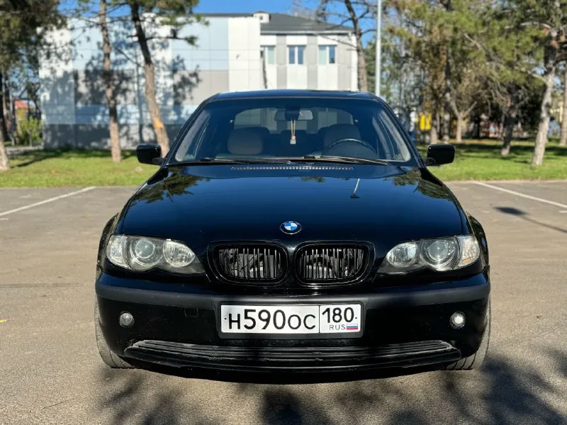 В продаже легендарная bmw e46 325. 2005 г. в., 215.000 км кузов в хорошем состоянии ржавчины, а тем... - фотография