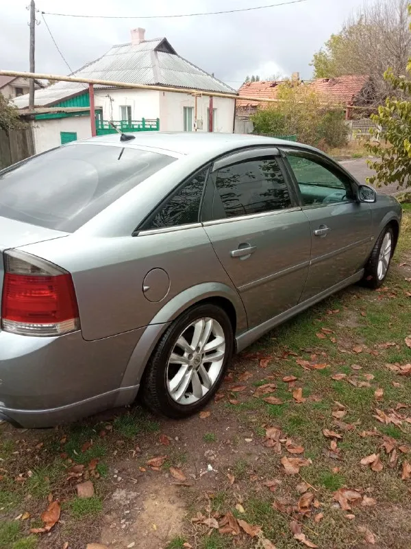 Opel vectra c gts, 2005 года, пробег 223, коробка автомат, бензин, 2.2, 155 л. с., цветной монитор.... - фотография
