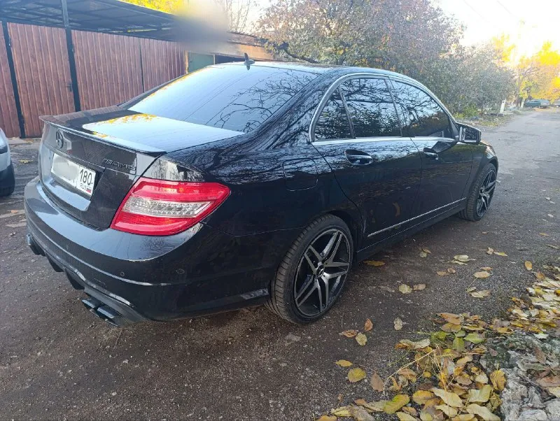 Продам обмен mercedes benz ат с класс, с 280 3.0л 4matic 7 g- tronic 231л. с, тип двигателя : бензин 3 л, привод полный, коробка передач автомат, комплектация: особая серия, пробег 152 т. км, салон из натуральной коричневой кожи, сиденья с полно й электро регулировкой, памятью и подогревами, 3 х зонный климат контроль, электро зеркала со складыванием и подогревом, руль с электроприводом и памятью с лепестками, черный потолок, музыка harman-kardon, монитор 12.3 дюймов, камеры зад перед, авто затемнение, электро шторка заднего стекла, сигнализация пандора (отслеживание на карте, полное управление всеми системами с мобильного телефона) авто покрыто керамикой, два комплекта резины на легкосплавных дисках, информация по 📱79493781634 цена 2🍋 донецк 📲 tg: великий 📞 звоните: +7(949)3781634 - фотография - 4