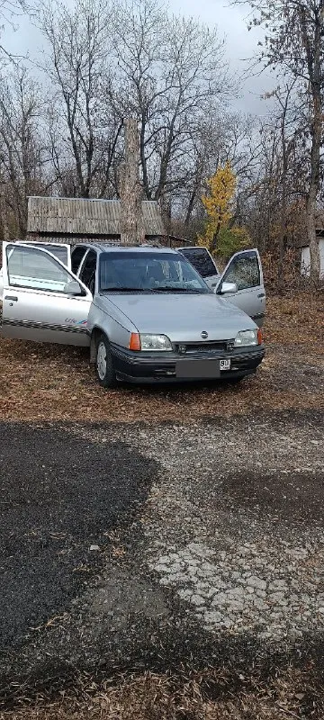 Предлагаю авто: opel кадетт е 1990 г. в. владею авто с 2017г. и являюсь 2м хозяином за все время с момента ввоза в1997г. гаражное хранение, бережное отношение, салон в идеальном состоянии, по железу все хорошо, просторный багажник. по машине делать ничего не нужно – все уже сделано до вас:- двс 1.6 (масло не ест, течей нет), примерно 3т. км назад заменил масло, фильтр, прокладку поддона и крышки клапанов. также новые б/провода и свечи. - кпп f13 (5ти ступка) примерно 7т. км назад была ревизия: замена вала 4-5 скоростей, сальников, выжимного подшипника, масла. - система впрыска топлива примерно 10т. км назад поставил новый карбюратор солекс. - тормозная система примерно 1т. км назад замена: тормозные колодки, перед блины, перед тормозные трубки, зад цилиндры, главный тормозной цилиндр, тормозная жидкость. - акб примерно 6т. км назад поставил новый. дополнительно:сигнализация «alligator», видеорегистратор и камера заднего вида «eplutus», 2а ряда птф. с авто отдам запасной 📞 звоните: +7(949)4171037 - фотография - 7