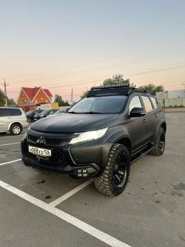 Интересует обмен на трофейный бронеавтомобиль иностранного производства или танк. вместе с машиной отдам новый комплект самого дорогого рэба griphon-10t. тел. :8999-162-69-09(телеграмм) mitsubishi pajero sport 3 год выпуска: 2016 двигатель: 3.0 бензин 209 л. с. коробка передач: пробег: 160000 км машина в максимальной комплектации и полностью подготовлена к бездорожью, а именно: - кузов, арки, полностью покрыты защитным покрытием line-x черного цвета; - антикор днища; - главные пары заменены на 4,8 (было 3,9), все блокировки; - установлен самый дорогой регулируемый лифт-комплект риф; - установлены 35 колеса bf goodrich с расширением арок; - установлен силовой задний бампер риф; - установлены силовые пороги риф; - установлен экспедиционный багажник stc с подсветкой в круг aurora; - установлена лебедка king kong; - установлен увеличенный топливный алюминиевый бак на 100 литров; - установлены дополнительные радиаторы охлаждения двигателя, и гур; - установлен до 📞 звоните: +7(999)1626909 - фотография - 7