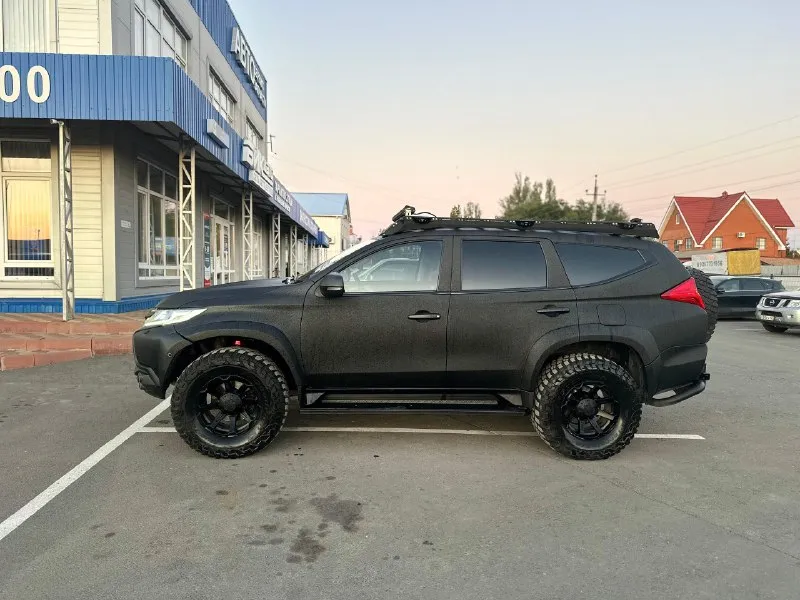 Интересует обмен на трофейный бронеавтомобиль иностранного производства или танк. вместе с машиной отдам новый комплект самого дорогого рэба griphon-10t. тел. :8999-162-69-09(телеграмм) mitsubishi pajero sport 3 год выпуска: 2016 двигатель: 3.0 бензин 209 л. с. коробка передач: пробег: 160000 км машина в максимальной комплектации и полностью подготовлена к бездорожью, а именно: - кузов, арки, полностью покрыты защитным покрытием line-x черного цвета; - антикор днища; - главные пары заменены на 4,8 (было 3,9), все блокировки; - установлен самый дорогой регулируемый лифт-комплект риф; - установлены 35 колеса bf goodrich с расширением арок; - установлен силовой задний бампер риф; - установлены силовые пороги риф; - установлен экспедиционный багажник stc с подсветкой в круг aurora; - установлена лебедка king kong; - установлен увеличенный топливный алюминиевый бак на 100 литров; - установлены дополнительные радиаторы охлаждения двигателя, и гур; - установлен до 📞 звоните: +7(999)1626909 - фотография - 8