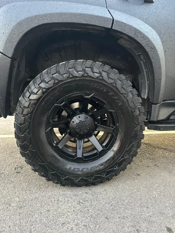 Интересует обмен на трофейный бронеавтомобиль иностранного производства или танк. вместе с машиной отдам новый комплект самого дорогого рэба griphon-10t. тел. :8999-162-69-09(телеграмм) mitsubishi pajero sport 3 год выпуска: 2016 двигатель: 3.0 бензин 209 л. с. коробка передач: пробег: 160000 км машина в максимальной комплектации и полностью подготовлена к бездорожью, а именно: - кузов, арки, полностью покрыты защитным покрытием line-x черного цвета; - антикор днища; - главные пары заменены на 4,8 (было 3,9), все блокировки; - установлен самый дорогой регулируемый лифт-комплект риф; - установлены 35 колеса bf goodrich с расширением арок; - установлен силовой задний бампер риф; - установлены силовые пороги риф; - установлен экспедиционный багажник stc с подсветкой в круг aurora; - установлена лебедка king kong; - установлен увеличенный топливный алюминиевый бак на 100 литров; - установлены дополнительные радиаторы охлаждения двигателя, и гур; - установлен до 📞 звоните: +7(999)1626909 - фотография - 9