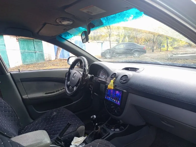 Продам шеврале лачетти хечбек 1,6 2006г. в хорошем состоянии цена 450р возможен обмен на автомат +79495275869 📲 tg: @bambula_88888888 📞 звоните: +7(949)5275869 - фотография - 4