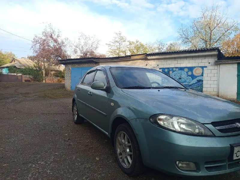 Продам шеврале лачетти хечбек 1,6 2006г. в хорошем состоянии цена 450р возможен обмен на автомат +79495275869 📲 tg: @bambula_88888888 📞 звоните: +7(949)5275869 - фотография - 7