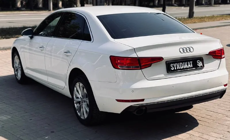 Продам: audi a4 b9 год выпуска: 2015 объем двигателя: 2.0л (190 л. с.) коробка : автомат привод: передний пробег: 150 тыс. км автомобиль в отличном состоянии, на полном ходу. без вложений, от слова вообще. черный салон, черный потолок (алькантара) каждая кнопка в салоне работает. нареканий по машине нет. двигатель, коробка, ходовая, все на отлично. салон не затерт, не поцарапан. собственник. цена 1,900🍋 возможна продажа в кредит. г. донецк тел +79493402371 📲 tg: даниил ворона 📞 звоните: +7(949)3402371 - фотография - 4