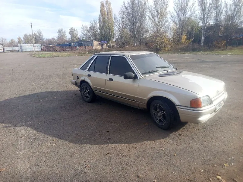 Продам авто, на ходу, все светит, все моргает, город енакиево, цена 135000,все вопросы по телефону+79490978378 📲 tg: @t_b_a_26_04_22 📞 звоните: +7(949)0978378 - фотография - 1