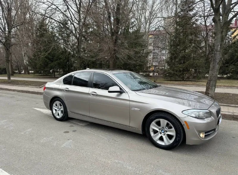 В продаже bmw 5- series 528i x- drive. - 2 литра двигатель. - год выпуска 2012 г. - бензиновый двига... - фотография