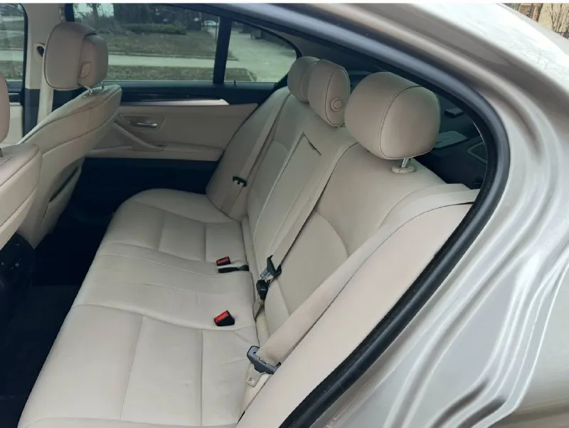 В продаже bmw 5- series 528i x- drive. - 2 литра двигатель. - год выпуска 2012 г. - бензиновый двигатель. - полный привод. - без ключ. доступ. - зимний пакет. - люк. - камера 360. кузов отполирован, покрыт керамикой. ошибки отсутствуют. оформлена на меня 2022г. осмотр в донецке. тел. +79496150394 цена 1 880 000 📲 tg: @astrarrrr111 📞 +7(949)6150394 📞 звоните: +7(949)6150394 - фотография - 6