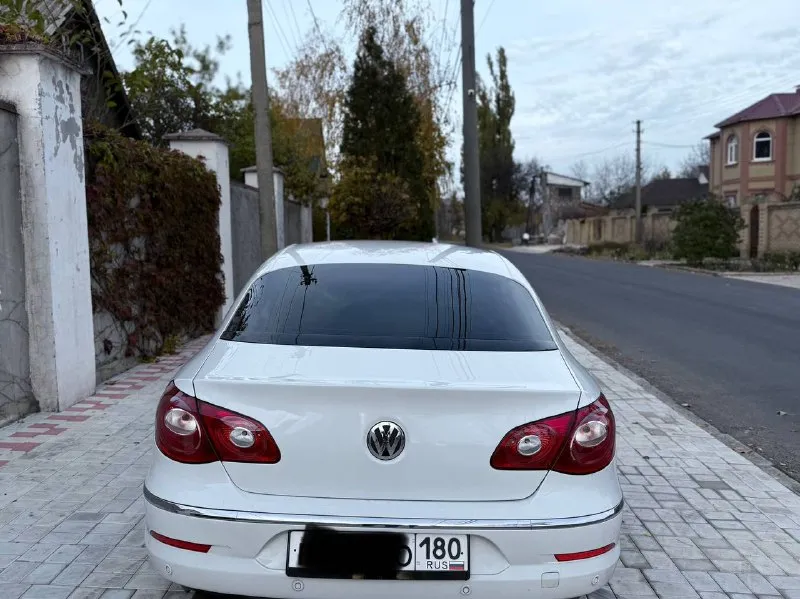 Продам volkswagen passat cc 2012 года выпуска состояния авто идеальное обьем двигателя 1.8 турбо турбина чувствует себя хорошо пробег родной 160.000 коробка передач механическая во владение 2 года 3 владельца по птс хорошая комплектация кнопка стоп старт электро привод сидений качественная заводская музыка салон чистый не прокуренный и без дыр комплект зимней новой резины по документам любое переформление остальные вопросы по телефону +79497005165 +79493952767 обмен с вашей доплатой цена 930.000 торг у капота! - фотография - 2