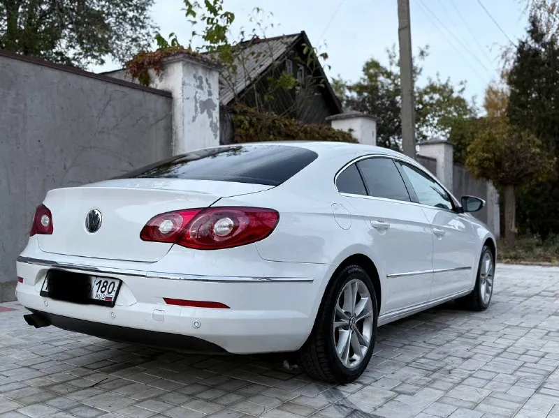 Продам volkswagen passat cc 2012 года выпуска состояния авто идеальное обьем двигателя 1.8 турбо турбина чувствует себя хорошо пробег родной 160.000 коробка передач механическая во владение 2 года 3 владельца по птс хорошая комплектация кнопка стоп старт электро привод сидений качественная заводская музыка салон чистый не прокуренный и без дыр комплект зимней новой резины по документам любое переформление остальные вопросы по телефону +79497005165 +79493952767 обмен с вашей доплатой цена 930.000 торг у капота! - фотография - 3