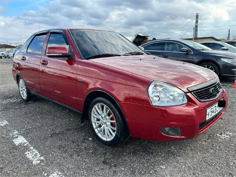 Продам приору ✅ 2009г. в в идеальном состоянии без гнили и ржавчины, без дтп. гур, электростеклоподъемники, музыка, литые диски r15. дно, пороги, низа дверей стаканы, лонжероны, телевизор, все целое. герметики завод. мотор 1.6. 16 клапанный, коробка, отлично двигатель работает как часы! автомобиль обслужен масло не расходует( от слова совсем) ходовая мячик, коробка переключается плавно не хрустит и не вылетает в салоне чисто и опрятно по кузову сколов, царапин нет, выглядит шикарно на все 100 по документам полный порядок. при переоформлении могу присутствовать в мрэо цена: 420к торг реальному покупателю остальные интересующие вопросы по телефону номер для связи +7 (949)558-73-52 +7988-585-79-37(вацап, телеграмм) - фотография - 1