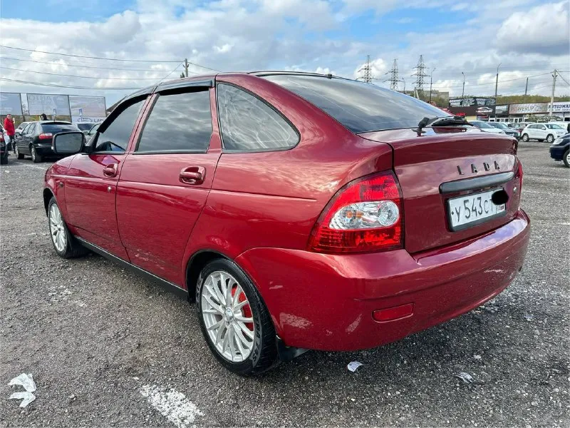 Продам приору ✅ 2009г. в в идеальном состоянии без гнили и ржавчины, без дтп. гур, электростеклоподъемники, музыка, литые диски r15. дно, пороги, низа дверей стаканы, лонжероны, телевизор, все целое. герметики завод. 1.6. 16 клапанный, коробка, отлично двигатель работает как часы! автомобиль обслужен масло не расходует( от слова совсем) ходовая мячик, коробка переключается плавно не хрустит и не вылетает в салоне чисто и опрятно по кузову сколов, царапин нет, выглядит шикарно на все 100 по документам полный порядок. при переоформлении могу присутствовать в мрэо цена: 420к торг реальному покупателю остальные интересующие вопросы по телефону номер для связи +7 (949)558-73-52 +7988-585-79-37(вацап, телеграмм) 📲 tg: рома 📞 звоните: +7(949)5587352 - фотография - 3