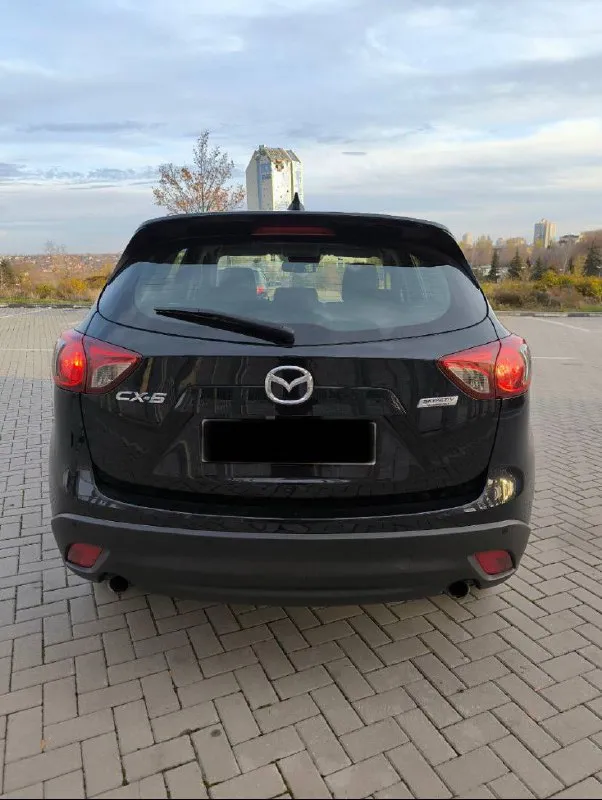 В продажа mazda cx-5 2017 года выпуска двигатель 2.0 бензин коробка автомат пробег.197тыс. км. автомобиль в идеальном состоянии, автотека зелёная абсолютно не какого вложения не требует ! двигатель работает как часики, коробка переключает мягко, плавно, без пенков и прочего, ходовая без посторонних звуков чистый и ухоженный салон, готов на любые проверки с вашей стороны ! есть все для комфортного вождения, двух зонный климат датчик света, и дождя, подогревы сидений мульти руль круиз-контроль, бортовой компьютер, камера заднего вида, адаптивные фары(поворачивают в сторону руля) спорт режим, электро -ручник, aux, bluetooth авто запуск и т. д. с документами все в порядке, продажа с полным переоформлением в мрэо 💯 г. донецк цена 1.750.₽ звоните остальное по, 📞 +7(949)4679515 📞 +7(949)4679515 📞 звоните: +7(949)4679515 - фотография - 10