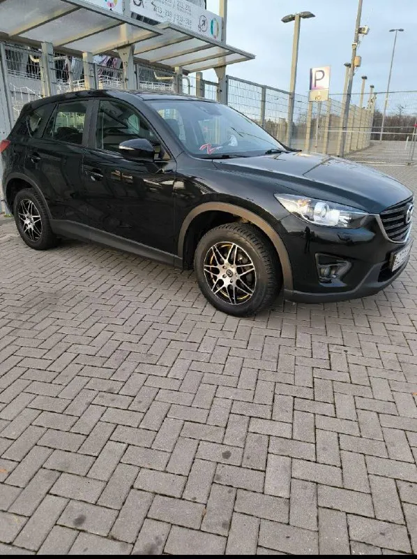 В продажа mazda cx-5 2017 года выпуска двигатель 2.0 бензин коробка автомат пробег.197тыс. км. автомобиль в идеальном состоянии, автотека зелёная абсолютно не какого вложения не требует ! двигатель работает как часики, коробка переключает мягко, плавно, без пенков и прочего, ходовая без посторонних звуков чистый и ухоженный салон, готов на любые проверки с вашей стороны ! есть все для комфортного вождения, двух зонный климат датчик света, и дождя, подогревы сидений мульти руль круиз-контроль, бортовой компьютер, камера заднего вида, адаптивные фары(поворачивают в сторону руля) спорт режим, электро -ручник, aux, bluetooth авто запуск и т. д. с документами все в порядке, продажа с полным переоформлением в мрэо 💯 г. донецк цена 1.750.₽ звоните остальное по, 📞 +7(949)4679515 📞 +7(949)4679515 📞 звоните: +7(949)4679515 - фотография - 3