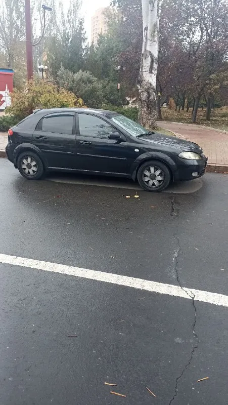 Продам шевроле лачетти 1.6 2008г хорошем техническом состоянии - два ключа - два комплекта резины - кондиционер - подогрев зеркал - 510т. р( торг уместен) +79493521915 - фотография - 5