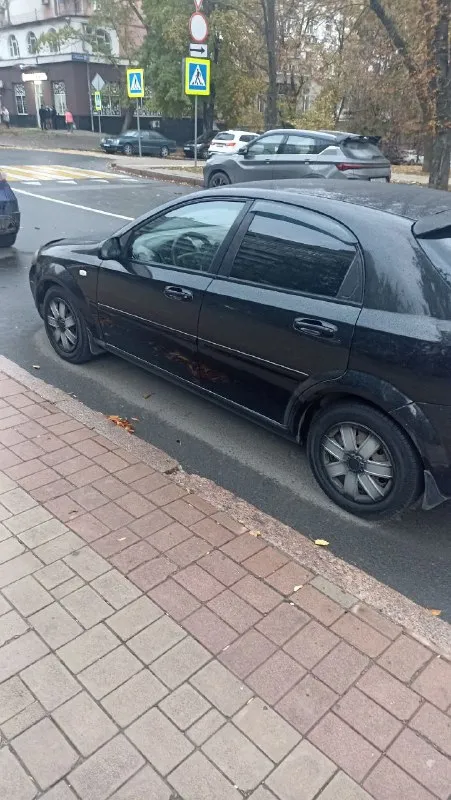 Продам шевроле лачетти 1.6 2008г хорошем техническом состоянии - два ключа - два комплекта резины - кондиционер - подогрев зеркал - 510т. р( торг уместен) +79493521915 - фотография - 6