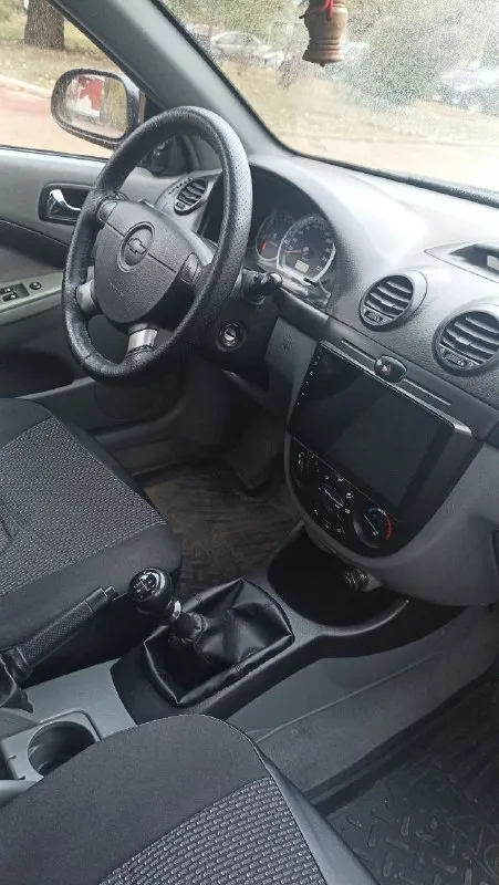 Продам шевроле лачетти 1.6 2008г хорошем техническом состоянии - два ключа - два комплекта резины - кондиционер - подогрев зеркал - 510т. р( торг уместен) +79493521915 - фотография - 7