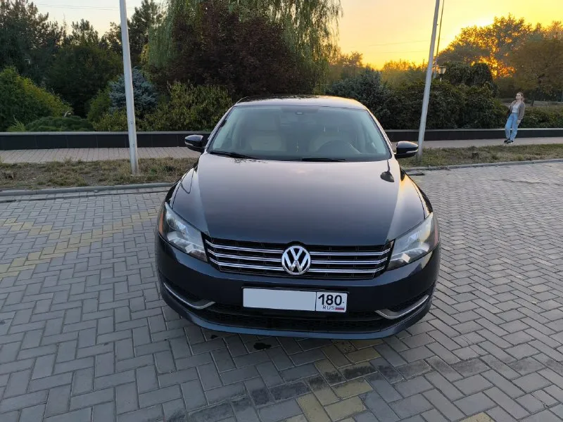 Volkswagen passat b7. год выпуска: 2014 по vin-коду 2015 двигатель: 1.8 турбо. 170 л. с. коробка автомат: aisin салон: кожаный. диски: r-17 шины лето диски: r-16 шины зима 1250000 руб. тел:+79493213816 оснащение: датчик дождя, датчик света, камера заднего вида и др. надёжный и комфортабельный автомобиль. готов обсудить условия продажи. 📲 tg: с. а 📞 звоните: +7(949)3213816 - фотография - 6