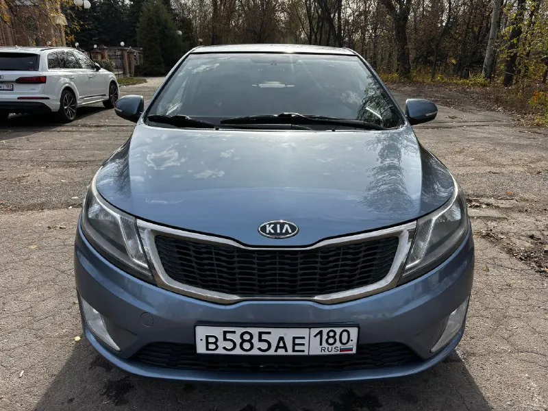 Kia rio 3, 2011 год обьем 1.6, механика, 123 л. с. пробег 135000 км комплектация: гур, abs, подушки безопасности, мультируль, обогрев передних сидений, обогрев зоны дворников, обогрев зеркал и заднего стекла, климат контроль, 4 электростеклоподъемника, центральный замок, сигнализация 2 ключа вложений не требует, все расходники заменены, по машине вопросов нет, владею 2 года, салон ухоженный, на летней новой резине триангл+отдам 2 зимних колеса, все остальное расскажу при встрече 850 000 рублей макеевка, +79494070285 - фотография - 1