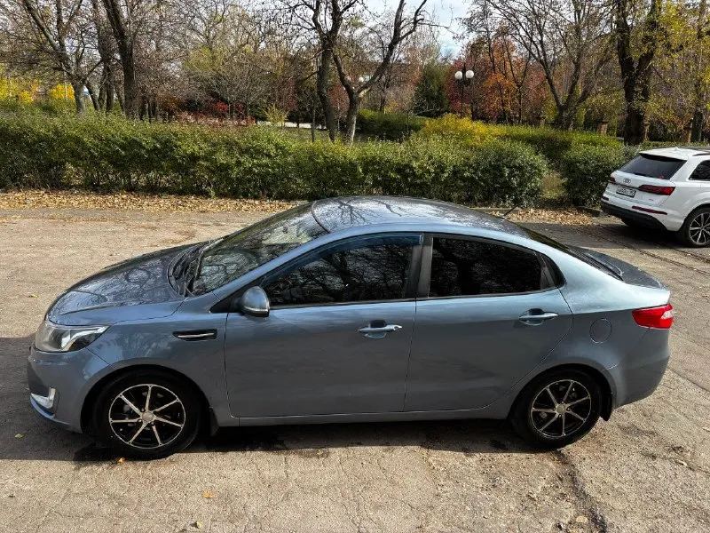 Kia rio 3, 2011 год обьем 1.6, механика, 123 л. с. пробег 135000 км комплектация: гур, abs, подушки безопасности, мультируль, обогрев передних сидений, обогрев зоны дворников, обогрев зеркал и заднего стекла, климат контроль, 4 электростеклоподъемника, центральный замок, сигнализация 2 ключа вложений не требует, все расходники заменены, по машине вопросов нет, владею 2 года, салон ухоженный, на летней новой резине триангл+отдам 2 зимних колеса, все остальное расскажу при встрече 850 000 рублей макеевка, +79494070285 - фотография - 10