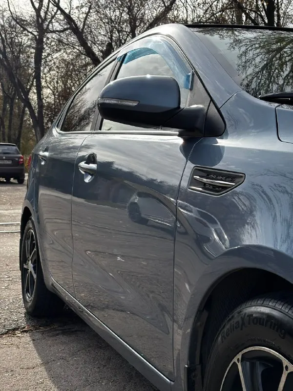 Kia rio 3, 2011 год обьем 1.6, механика, 123 л. с. пробег 135000 км комплектация: гур, abs, подушки безопасности, мультируль, обогрев передних сидений, обогрев зоны дворников, обогрев зеркал и заднего стекла, климат контроль, 4 электростеклоподъемника, центральный замок, сигнализация 2 ключа вложений не требует, все расходники заменены, по машине вопросов нет, владею 2 года, салон ухоженный, на летней новой резине триангл+отдам 2 зимних колеса, все остальное расскажу при встрече 850 000 рублей макеевка, +79494070285 - фотография - 2