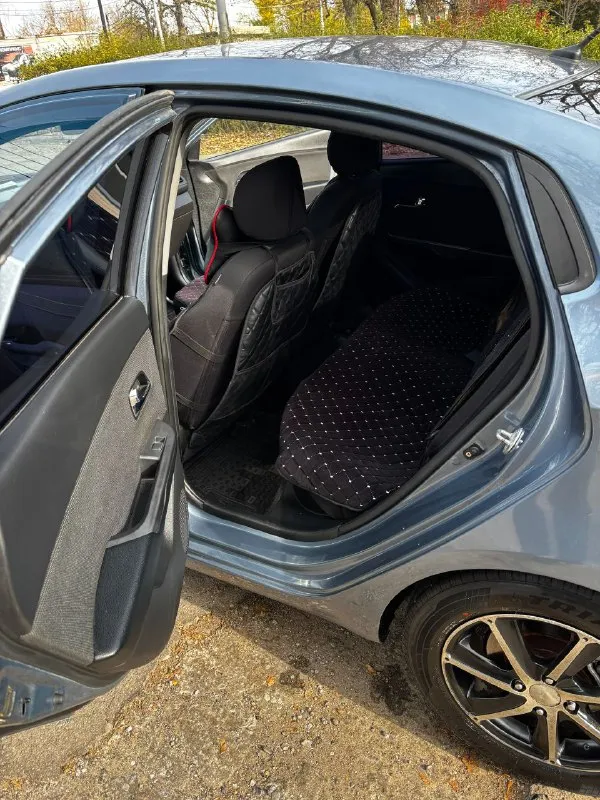 Kia rio 3, 2011 год обьем 1.6, механика, 123 л. с. пробег 135000 км комплектация: гур, abs, подушки безопасности, мультируль, обогрев передних сидений, обогрев зоны дворников, обогрев зеркал и заднего стекла, климат контроль, 4 электростеклоподъемника, центральный замок, сигнализация 2 ключа вложений не требует, все расходники заменены, по машине вопросов нет, владею 2 года, салон ухоженный, на летней новой резине триангл+отдам 2 зимних колеса, все остальное расскажу при встрече 850 000 рублей макеевка, +79494070285 - фотография - 7