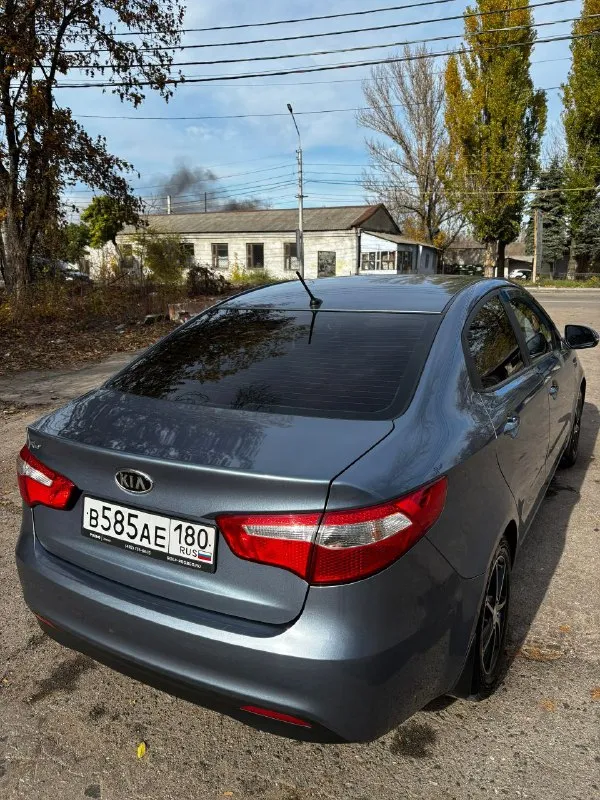 Kia rio 3, 2011 год обьем 1.6, механика, 123 л. с. пробег 135000 км комплектация: гур, abs, подушки безопасности, мультируль, обогрев передних сидений, обогрев зоны дворников, обогрев зеркал и заднего стекла, климат контроль, 4 электростеклоподъемника, центральный замок, сигнализация 2 ключа вложений не требует, все расходники заменены, по машине вопросов нет, владею 2 года, салон ухоженный, на летней новой резине триангл+отдам 2 зимних колеса, все остальное расскажу при встрече 850 000 рублей макеевка, +79494070285 - фотография - 8