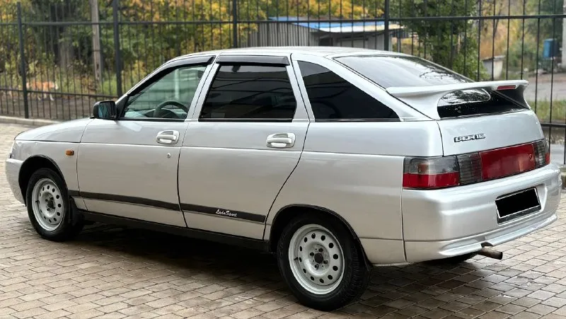 Продам автомобиль ваз 2112 luxe - год выпуска 2008 !двигатель 124(клапана не гнет!)1.6л 16v 89л. с комплектация с гидроусилителем руля, подогревом сидений и передние электростеклоподьемники, обогрев лобового стекла! документы кристально чистые, продажа по дкп или через мрэо ! авто в отличном состояние. двигатель работает идеально, не троит, не дымит !коробка на отлично не грустит, не выбивает. ходовая часть на твёрдую 4 электрика вся в рабочем состояние, работает каждая кнопочка. кузов в отличном состоянии без рыжиков, гнили и коррозии ! салон в отличном состоянии! осмотр г. макеевка цена 260.000р (торг реальному покупателю) номер:+79495129346 номер:+79496208074 - фотография - 6